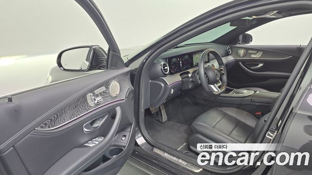 Mercedes-Benz E-Class (W213) E350 4MATIC AMG Line 2022 — фото 10