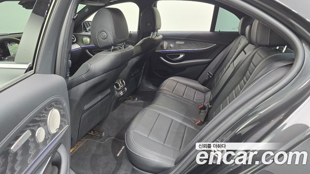 Mercedes-Benz E-Class (W213) E350 4MATIC AMG Line 2022 — фото 11