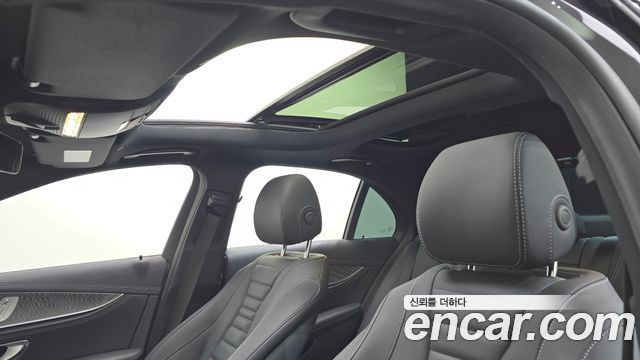 Mercedes-Benz E-Class (W213) E350 4MATIC AMG Line 2022 — фото 16