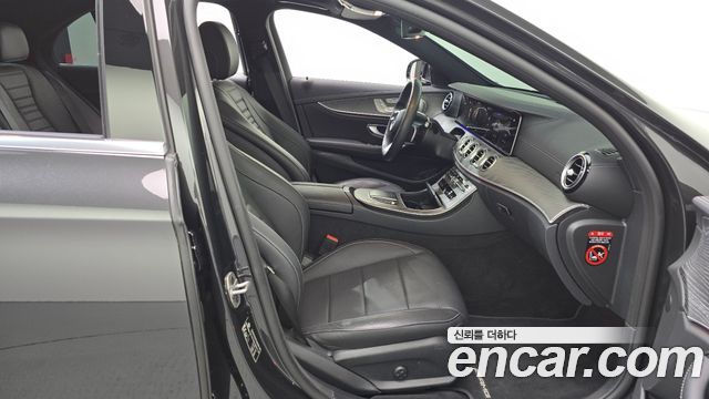 Mercedes-Benz E-Class (W213) E350 4MATIC AMG Line 2022 — фото 26