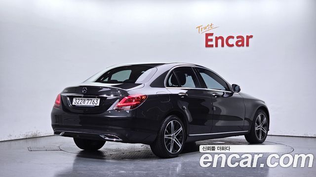 Mercedes-Benz C-Class (W205) C220 d 4MATIC 2020 — фото 2