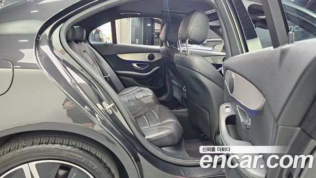 Mercedes-Benz C-Class (W205) C220 d 4MATIC 2020 — фото 12