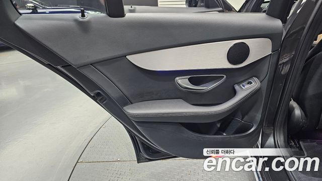 Mercedes-Benz C-Class (W205) C220 d 4MATIC 2020 — фото 25