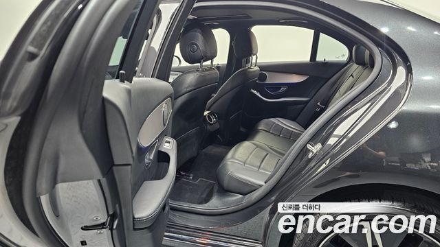 Mercedes-Benz C-Class (W205) C220 d 4MATIC 2020 — фото 26