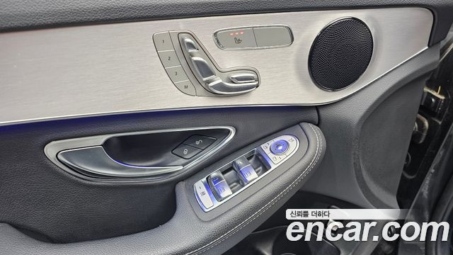 Mercedes-Benz C-Class (W205) C220 d 4MATIC 2020 — фото 29