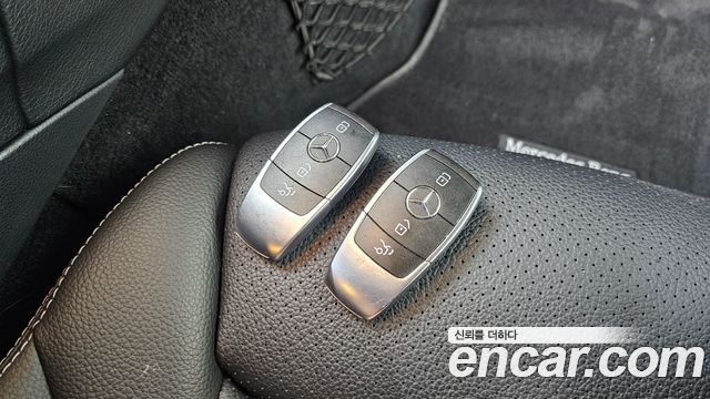 Mercedes-Benz C-Class (W205) C220 d 4MATIC 2020 — фото 32