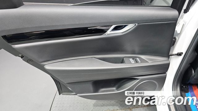 Genesis G80 (RG3) Gasoline 2.5 Turbo AWD 2022 — фото 25