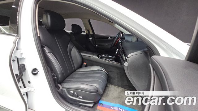 Genesis G80 (RG3) Gasoline 2.5 Turbo AWD 2022 — фото 26