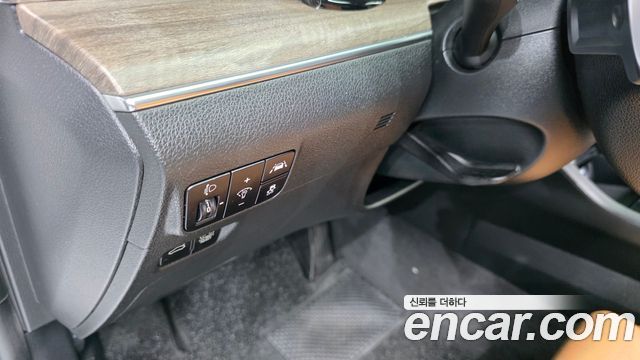 Kia K5 Hybrid (III) Signature 2020 — фото 18