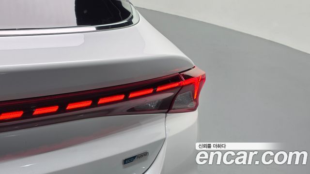 Kia K5 Hybrid (III) Signature 2020 — фото 23