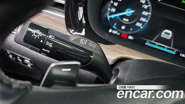 Kia K5 Hybrid (III) Signature 2020 — фото 28