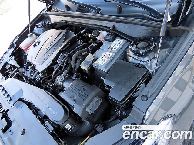 Kia K8 2.5 Gasoline 2WD Noblesse 2023 — фото 23