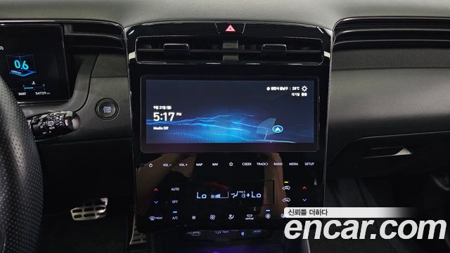 Hyundai Tucson (NX4) Gasoline 1.6 Turbo 4WD N Line Inspiration 2022 — фото 16