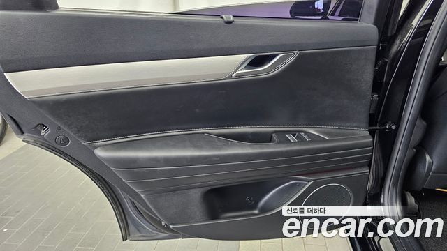 Genesis G80 (RG3) Gasoline 3.5 Turbo AWD 2025 — фото 25