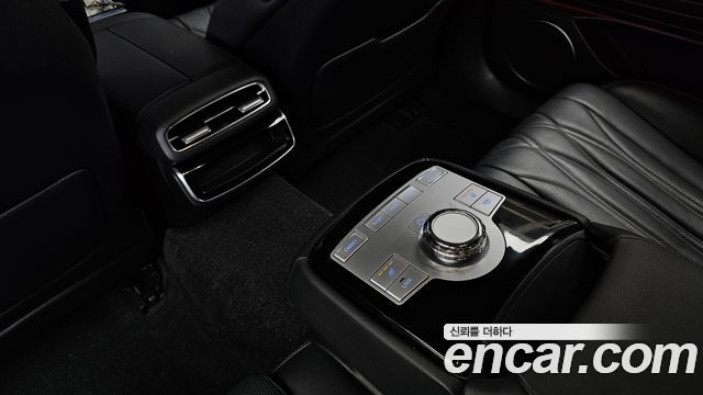 Genesis G80 (RG3) Gasoline 3.5 Turbo AWD 2025 — фото 31