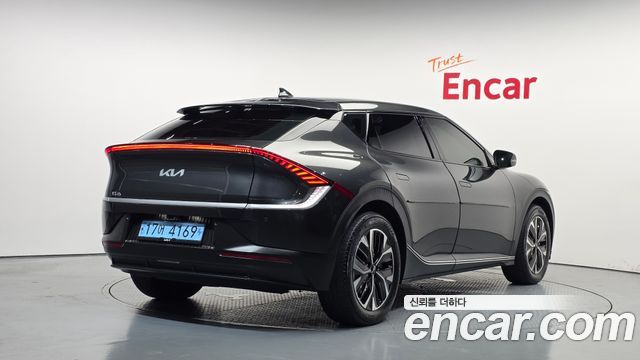 Kia EV6 Long Range 4WD Light 2023 — фото 2