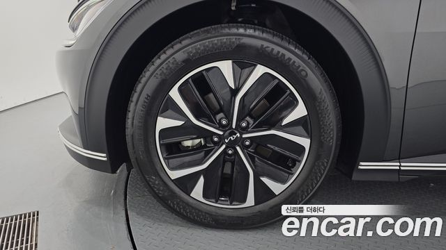 Kia EV6 Long Range 4WD Light 2023 — фото 5