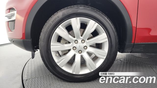 Land Rover Discovery Sport 2.0 TD4 HSE Luxury 2016 — фото 5