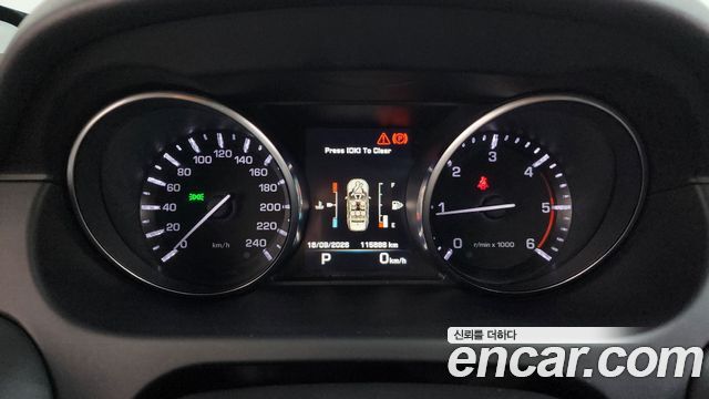 Land Rover Discovery Sport 2.0 TD4 HSE Luxury 2016 — фото 8