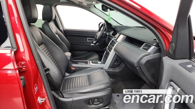 Land Rover Discovery Sport 2.0 TD4 HSE Luxury 2016 — фото 11