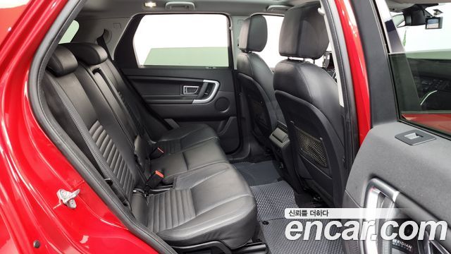 Land Rover Discovery Sport 2.0 TD4 HSE Luxury 2016 — фото 12