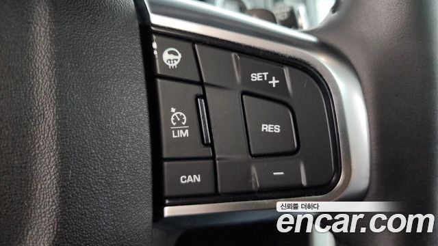 Land Rover Discovery Sport 2.0 TD4 HSE Luxury 2016 — фото 16