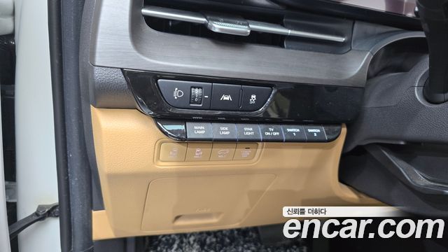 Kia Carnival (IV) Diesel 9-Seater Hi-Limousine(Special Vehicle) 2022 — фото 16