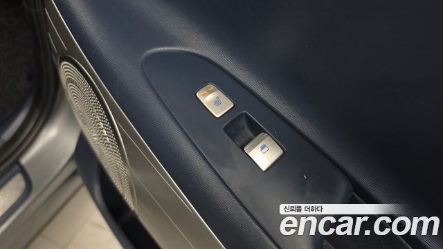 Hyundai Nexo Premium 2023 — фото 19