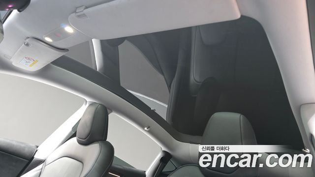 Tesla Model Y Long Range AWD 2025 — фото 30