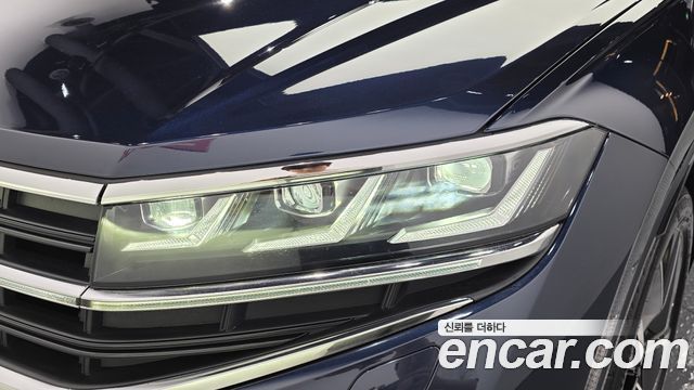 Volkswagen Touareg (III) 3.0 TDI R-Line 2024 — фото 22