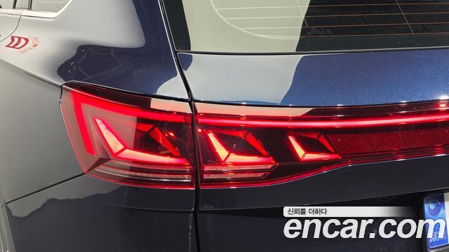 Volkswagen Touareg (III) 3.0 TDI R-Line 2024 — фото 23