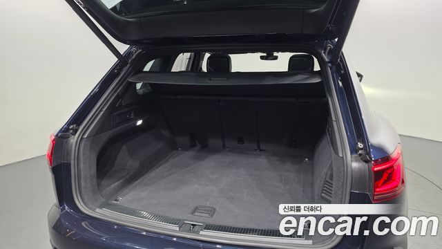Volkswagen Touareg (III) 3.0 TDI R-Line 2024 — фото 28