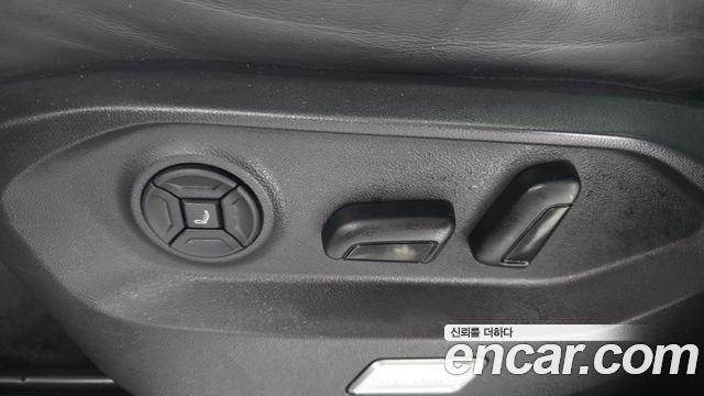 Volkswagen Touareg (III) 3.0 TDI R-Line 2024 — фото 32