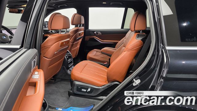 BMW X7 (G07) xDrive 40i M Sport 6STR 2024 — фото 26
