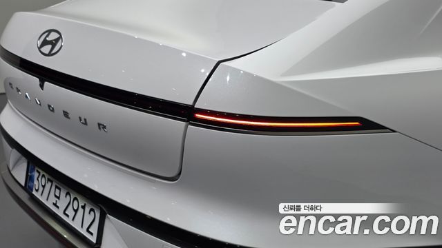 Hyundai Grandeur Hybrid (GN7) Premium 2023 — фото 23