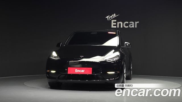 Tesla Model Y Long Range AWD 2021 — фото 3