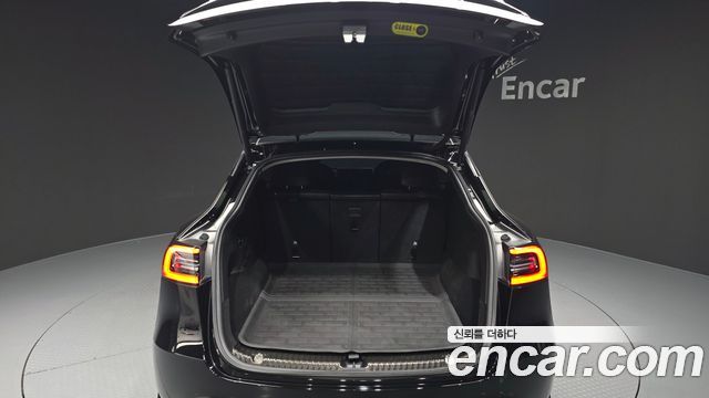 Tesla Model Y Long Range AWD 2021 — фото 20