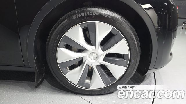 Tesla Model Y Long Range AWD 2021 — фото 21