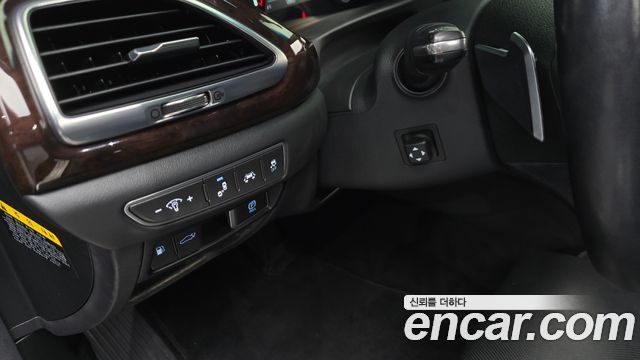 Genesis EQ900 3.3 T-GDI AWD Premiun Luxury 2018 — фото 16
