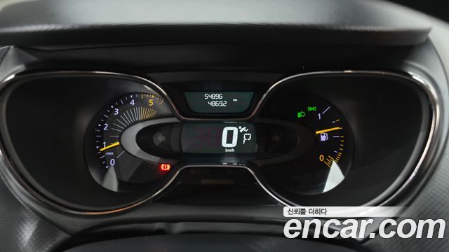Renault Korea QM3 RE 2015 — фото 8