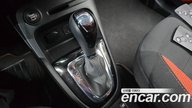 Renault Korea QM3 RE 2015 — фото 9