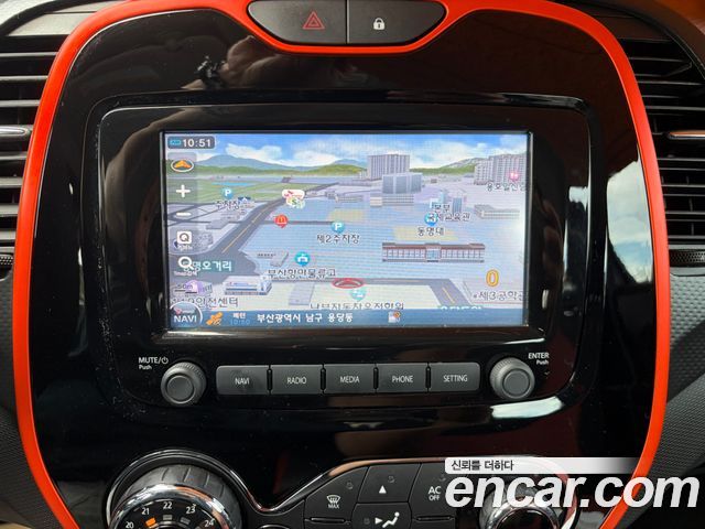 Renault Korea QM3 RE 2015 — фото 15