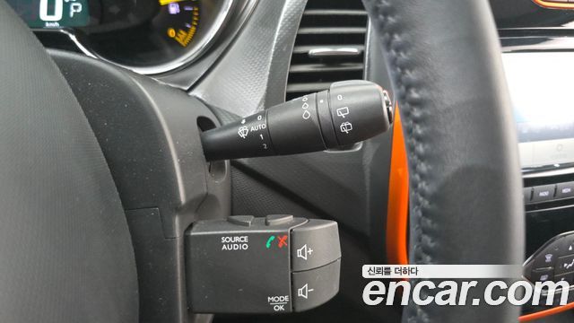 Renault Korea QM3 RE 2015 — фото 18