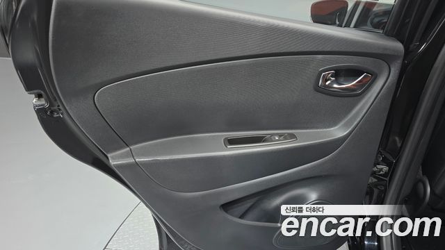 Renault Korea QM3 RE 2015 — фото 25