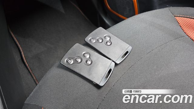 Renault Korea QM3 RE 2015 — фото 31