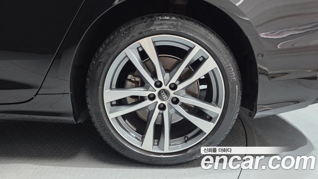 Audi A6 (C8) 45 TFSI Quattro Premium 2022 — фото 21
