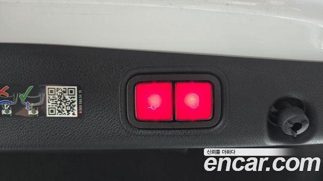 Mercedes-Benz E-Class (W213) E250 AMG Line 2023 — фото 19