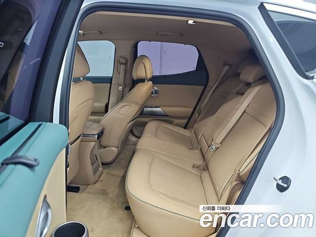 Genesis GV60 Standard 2023 — фото 16