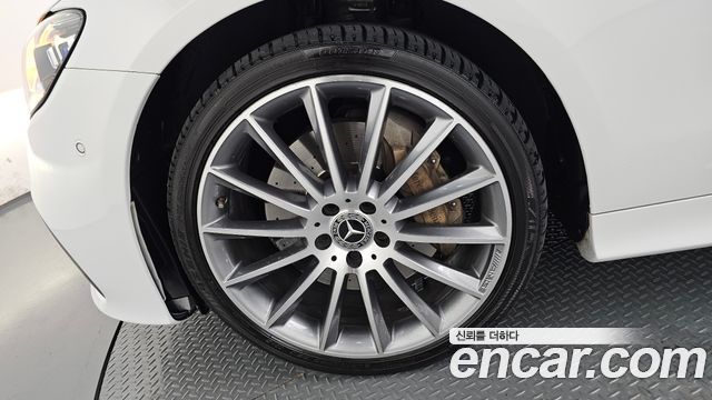Mercedes-Benz E-Class (W213) E450 4MATIC Cabriolet 2022 — фото 5