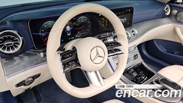 Mercedes-Benz E-Class (W213) E450 4MATIC Cabriolet 2022 — фото 17